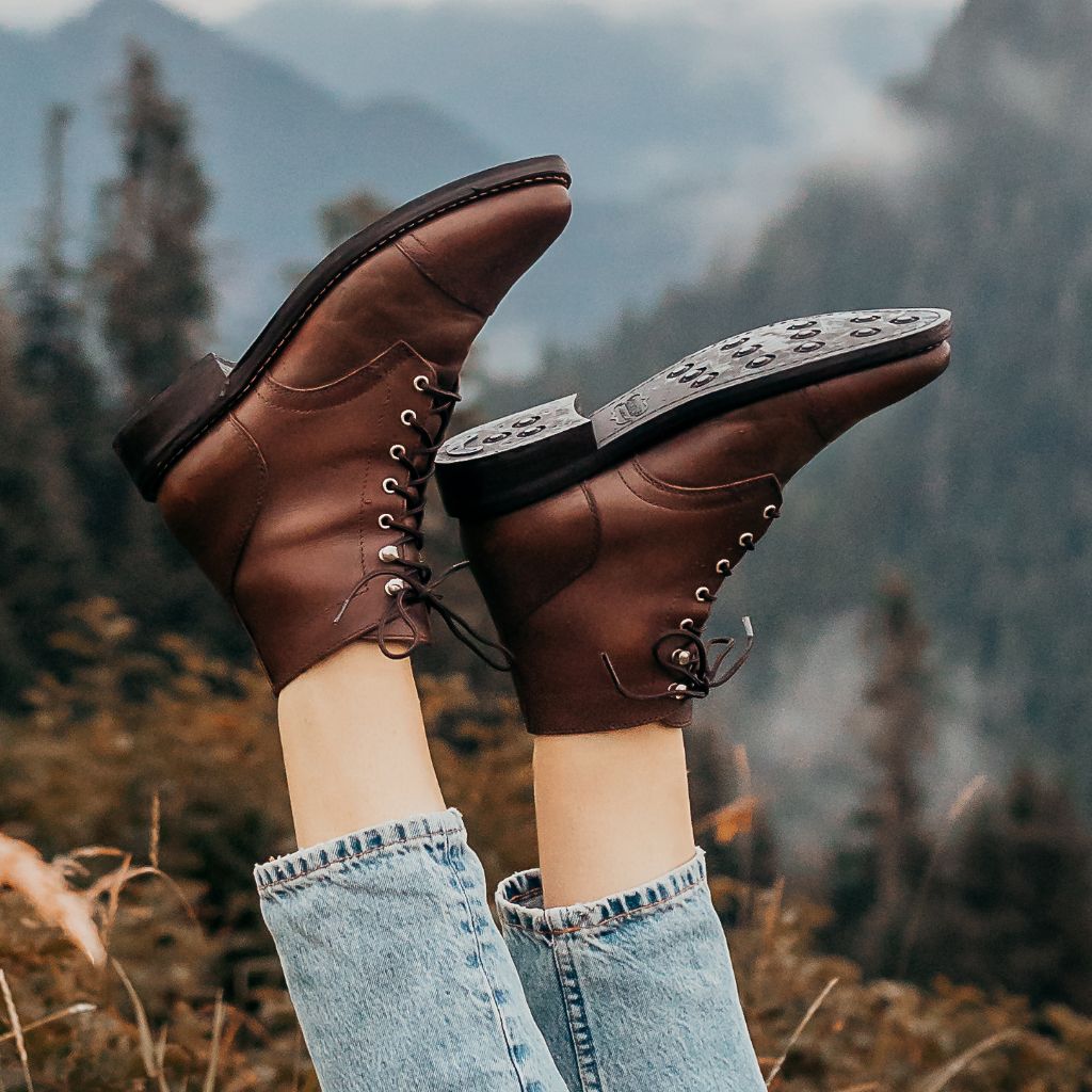 Boots braun aus Leder Damen: Stilvolle Modelle für jeden Anlass - Leder-Kaufen.com