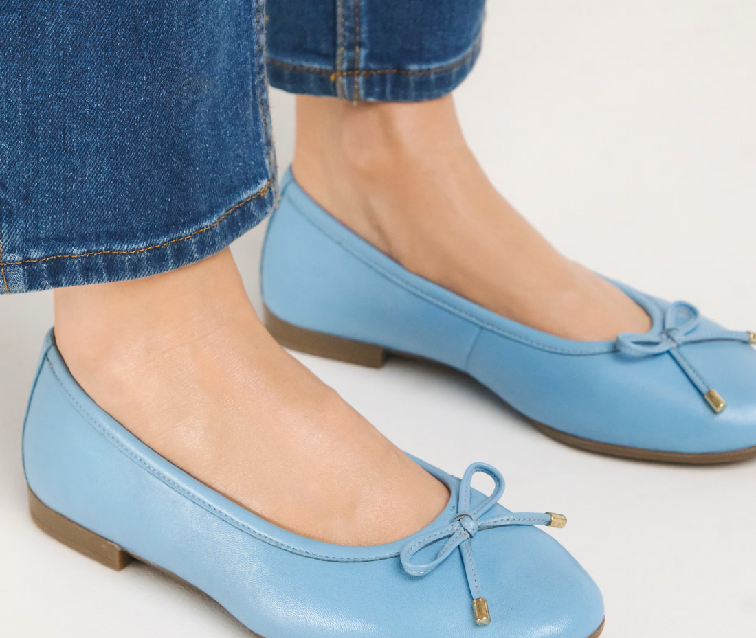Ballerina blau aus Leder: Die schönsten Modelle für Damen