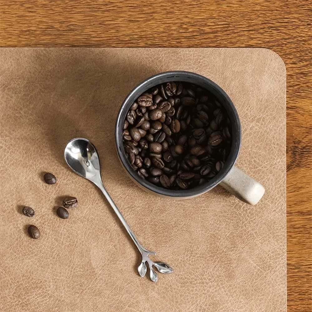 Quadratische Kunstleder Tischsets – Hitzebeständige & wasserdichte Platzmatten für Küche, Restaurant & Esszimmer (1/4/6 Stück)