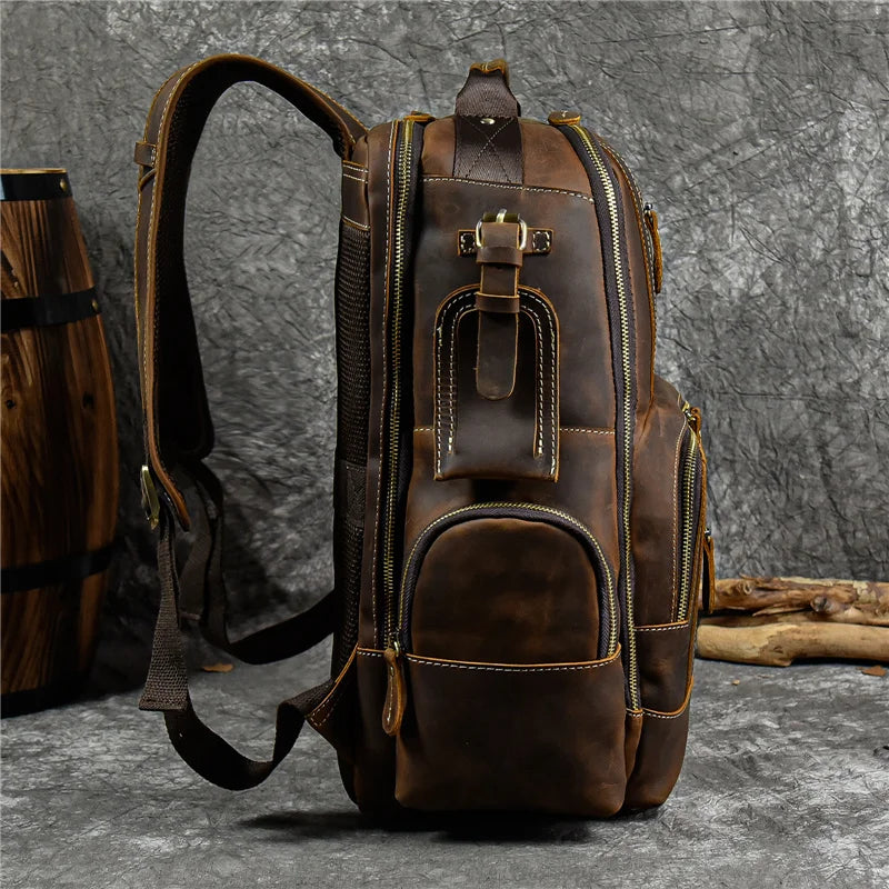NEWSBIRDS Herren Leder Rucksack – Vintage Luxus Daypack aus echtem Rindsleder für Business, Reise & Schule