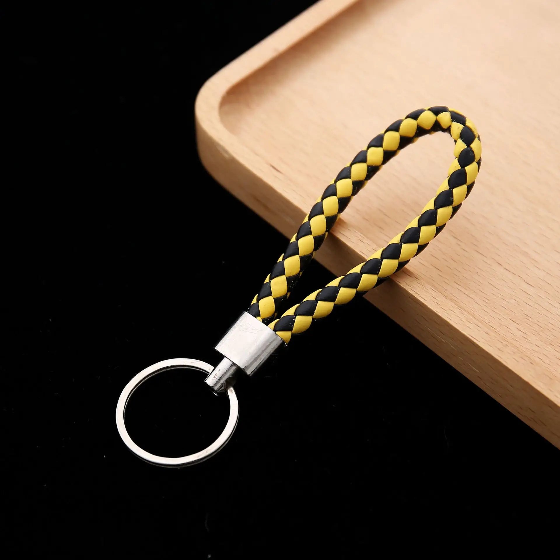Geflochtener PU-Leder Schlüsselanhänger – Moderner Woven Rope Keychain als Taschen- & Autoanhänger, DIY Leder-Keyring für Damen & Herren