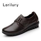 Lorilury Damen Leder Moccasins – Bequeme Wedges mit Klettverschluss, rutschfeste Flats für breite Füße