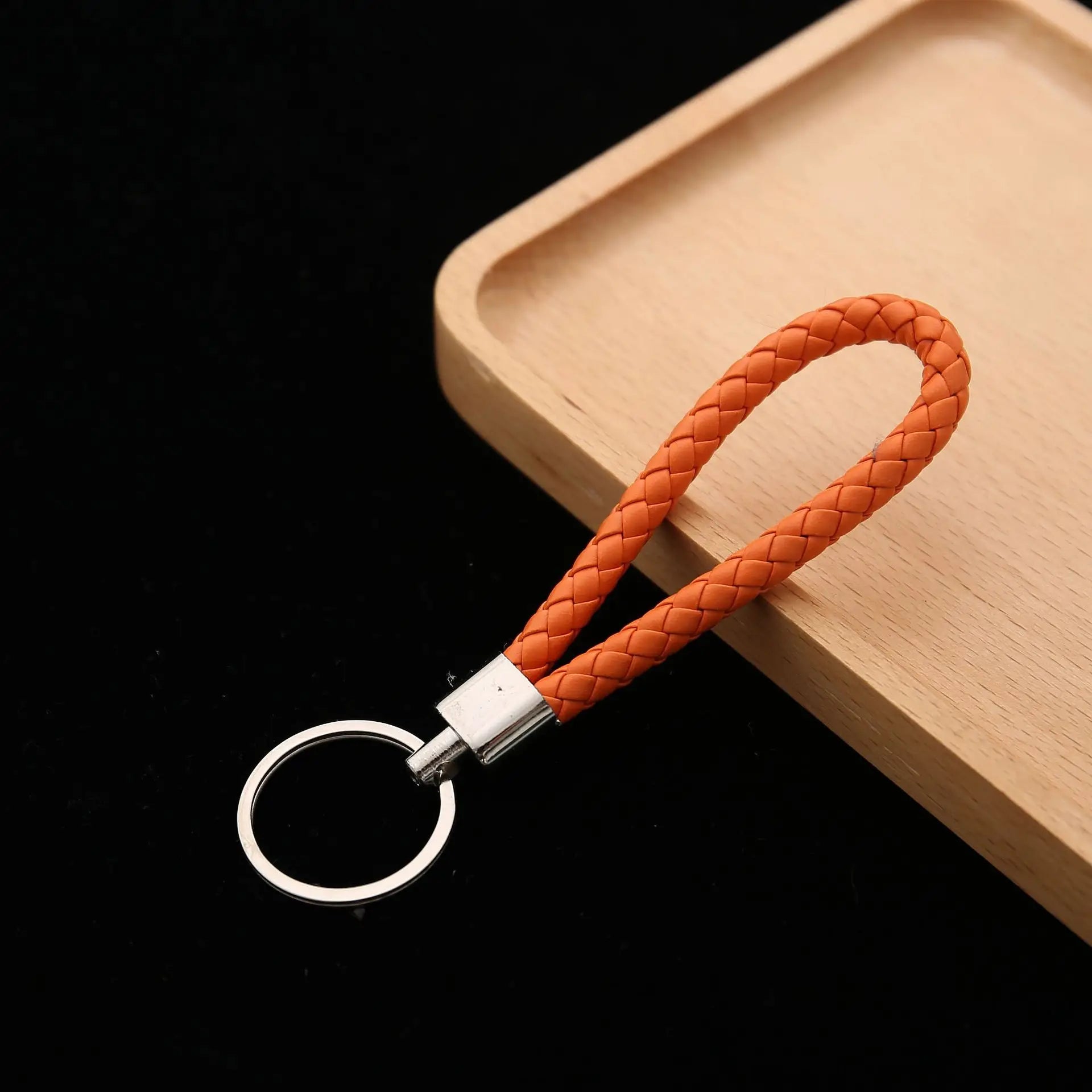 Geflochtener PU-Leder Schlüsselanhänger – Moderner Woven Rope Keychain als Taschen- & Autoanhänger, DIY Leder-Keyring für Damen & Herren