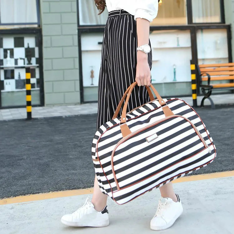 PU Leder Reisetasche mit Reißverschluss – Große wasserdichte Duffle Bag mit viel Stauraum, multifunktionale Luggage Bag für Damen & Herren