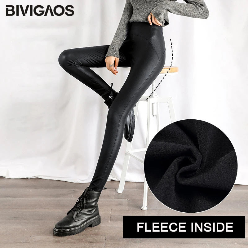 BIVIGAOS Damen Lederleggings Winter – Schwarze matte Fleece-Leggings Taille Haute, chaud et figurbetont 