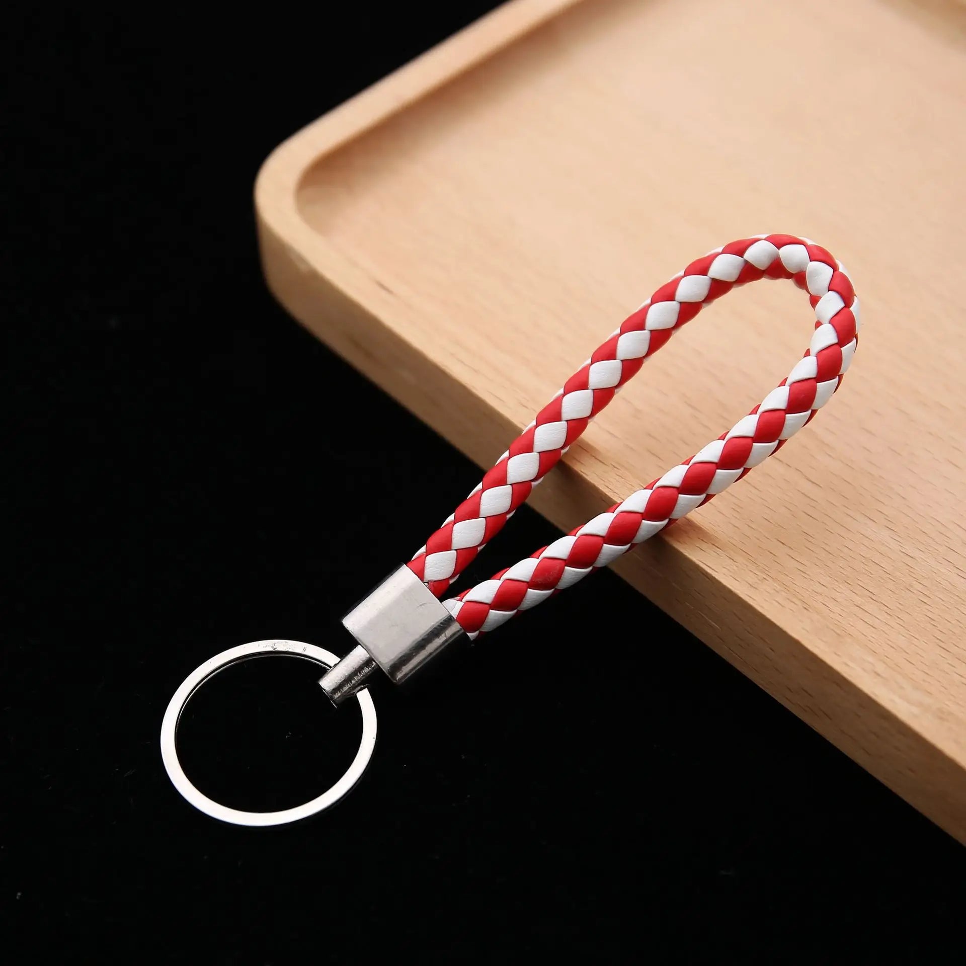 Geflochtener PU-Leder Schlüsselanhänger – Moderner Woven Rope Keychain als Taschen- & Autoanhänger, DIY Leder-Keyring für Damen & Herren
