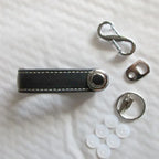 Autoschlüssel-Etui aus echtem Leder – Kompakte Key Pouch mit Karabiner, Schlüssel-Organizer & EDC Key Wallet im Business-Design