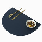 PU-Leder Tischset Halbkreis – Wasserdichte, ölbeständige & hitzeisolierende Platzmatte im europäischen Stil (42 × 28 cm)