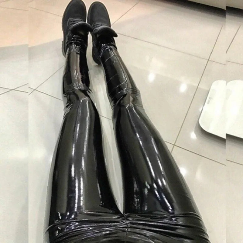 Damen PU Leder Leggings High Waist – Elastisch, figurformend & sportlich, Lederlook Leggings in großen Größen für Sommer & Alltag