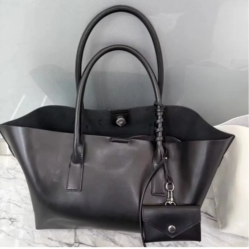 Luxuriöse Wing Tote Bag aus hochwertigem Leder – Große Damen Schultertasche mit weicher Struktur, ideal für Business, Reisen & Alltag