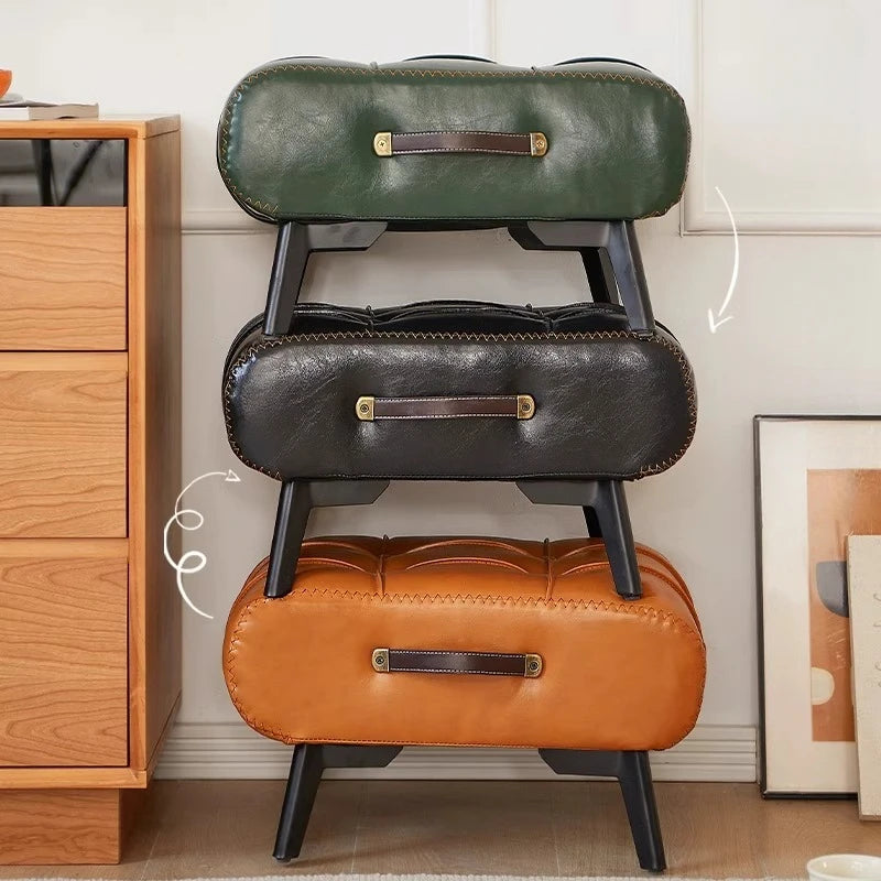 Italienischer Light-Luxury Lederhocker in Oil-Wax-Optik – Tragbarer Schuhwechsel- & Fußhocker mit Griff für Wohnzimmer, Flur & Sofa