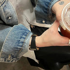 Elegante pulsera de cuero con bucle para Apple Watch de mujer – Correa de cuero de gran calidad de 38–46 mm y 49 mm para las series 1–11, SE y Ultra