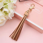 Trendiger Leder Quasten Schlüsselanhänger – Eleganter Tassel Keychain mit Karabinerhaken aus Metall für Taschen & Accessoires