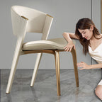 MOMO Italienischer Designer-Esszimmerstuhl aus Massivholz &amp; Leder – Silla de comedor ligera de lujo en diseño minimalista de primera calidad 