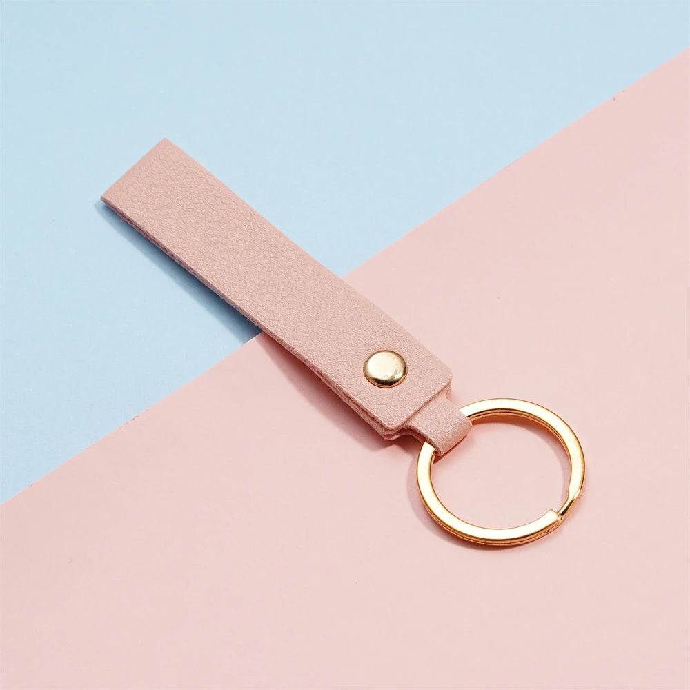 Porte-clés en cuir PU au style professionnel – Porte-clés en cuir classique avec éléments métalliques, 1 à 5 pièces, idéal pour l'automobile, la bourse et les biens de consommation