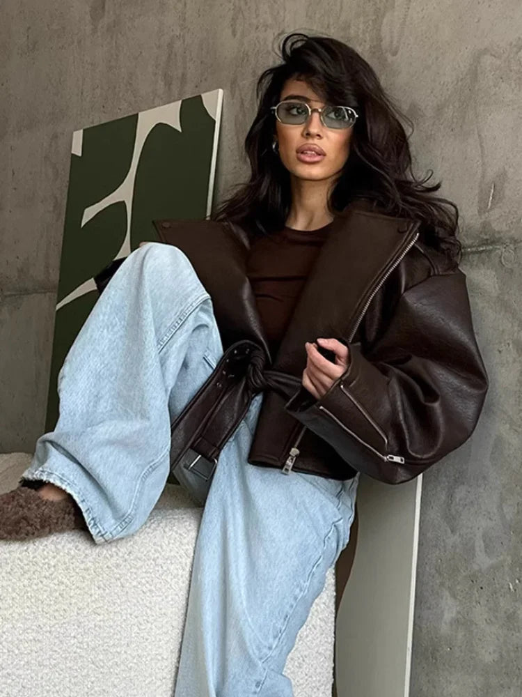 Vintage Damen Lederjacke Kurz – Lässige Highstreet Jacke mit Reißverschluss, Kapuze & Schnürdetails für Herbst & Winter