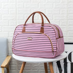 Sac fourre-tout de voyage pour femme en cuir PU – Grand sac de sport étanche avec une grande capacité, pochette de week-end et de bagage moderne 