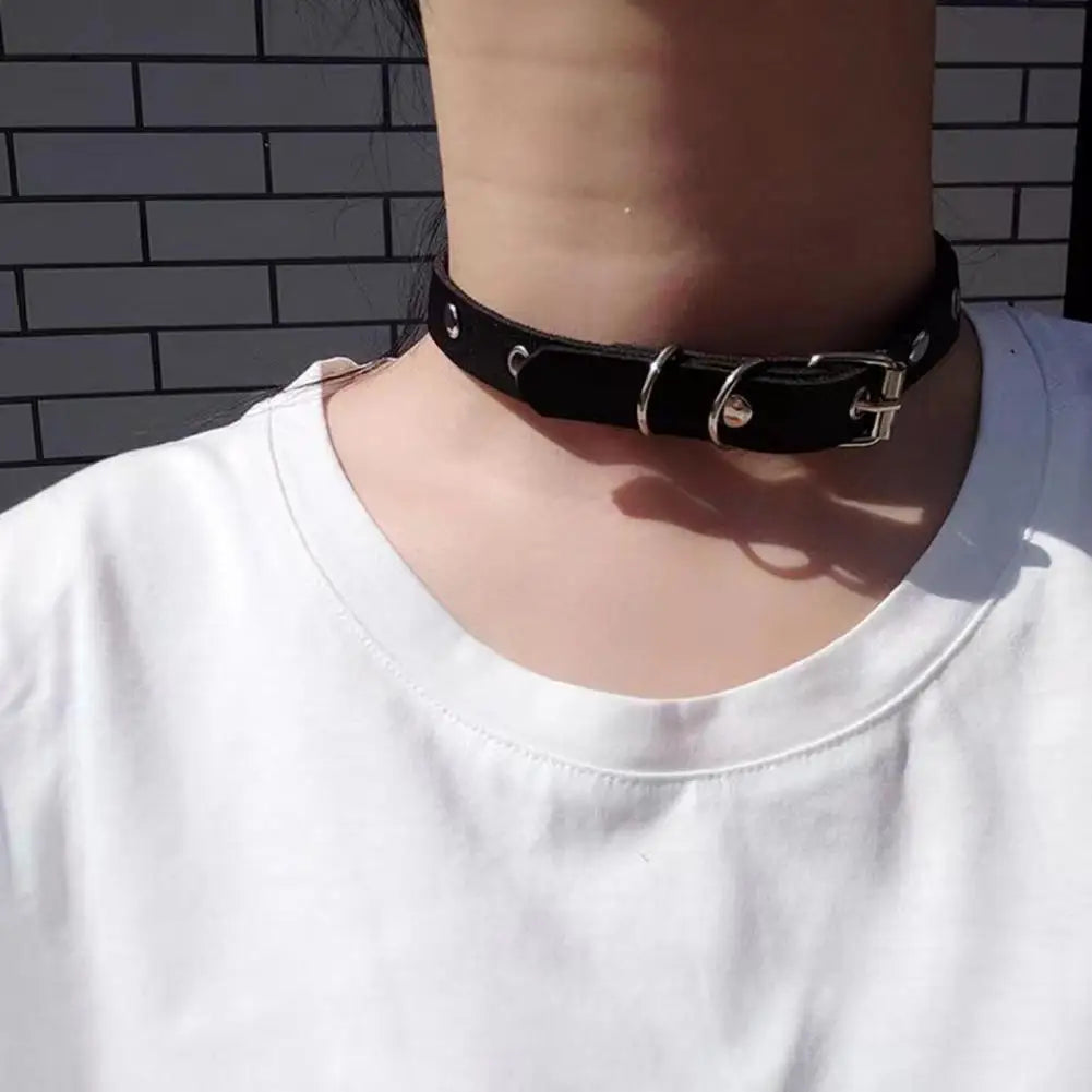 Vintage Punk Choker aus Kunstleder – Verstellbares Halsband mit Schnallen-Pin für Damen & Herren, Club- & Party-Accessoire