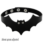 Punk Gothic Choker aus schwarzem PU-Leder – Fledermaus Halsband mit Herzschloss, Schlüssel & Spikes für Damen
