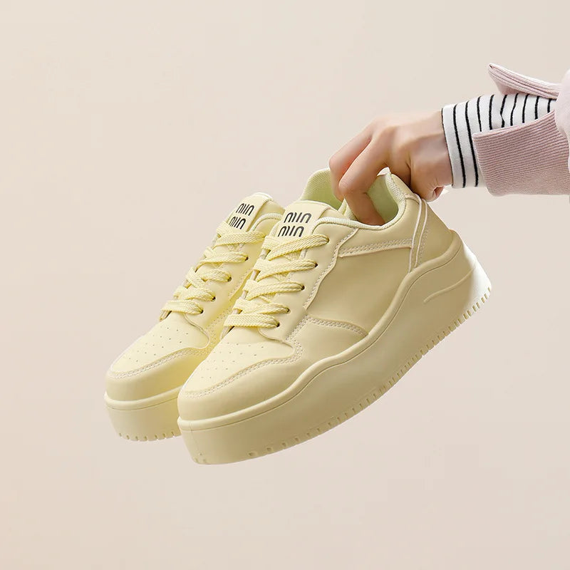 Damen Plateau Sneaker Grün – Chunky Lace-Up Sneakers aus Kunstleder im Hip-Hop Style für Frühling & Herbst