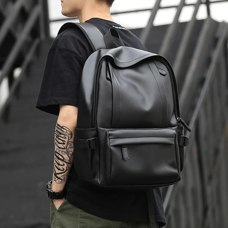 TANGHAO Leder Laptop Rucksack Unisex – Wasserfester Business Daypack mit USB-Port für 14–15,6 Zoll, Pendeln & Reisen