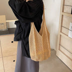 Damen Strick-Schultertasche – Große Hobo Bag aus gehäkeltem Mesh für Sommer, Strand & Alltag