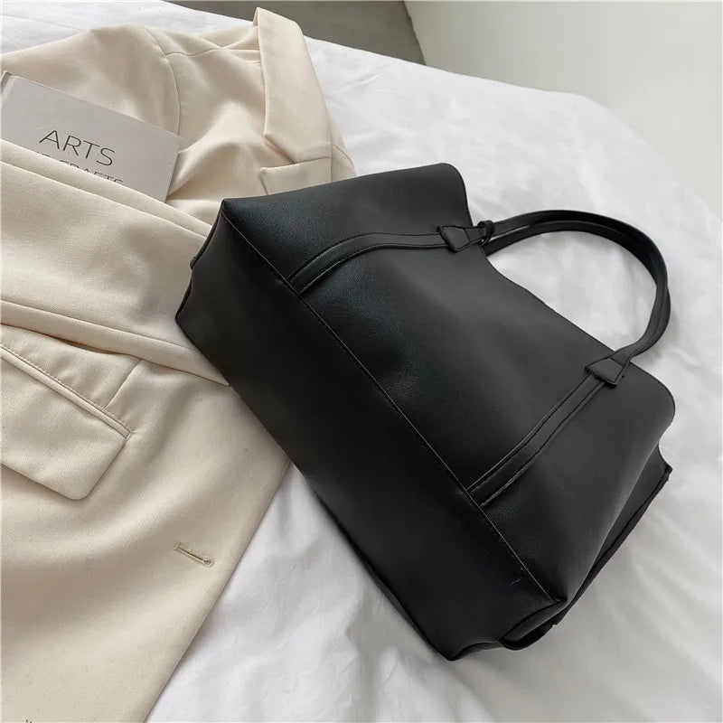 Gros sac fourre-tout pour femme en cuir PU blanc – Sac à main de style coréen avec un style décontracté et pratique 