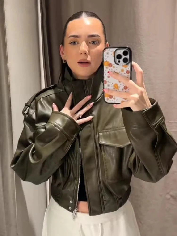 Damen Faux Lederjacke Loose Fit – Kurze Jacke mit Reißverschluss & Rollkragen, Casual Chic für Herbst 2025