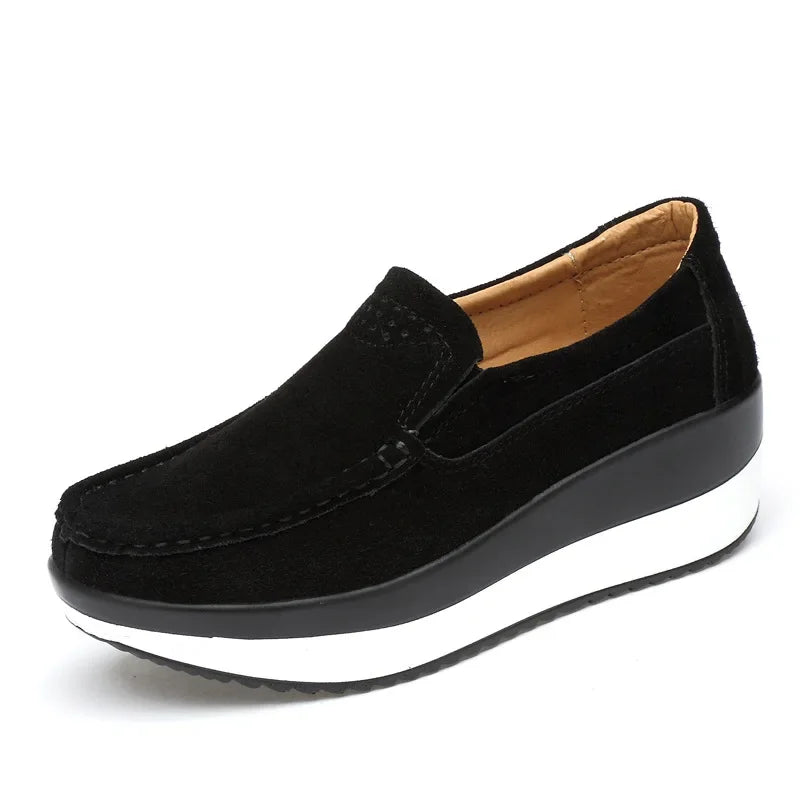 Damen Keilabsatz Sneaker aus Wildleder – Bequeme Slip-On Plateau Schuhe aus echtem Leder für Herbst & Frühjahr