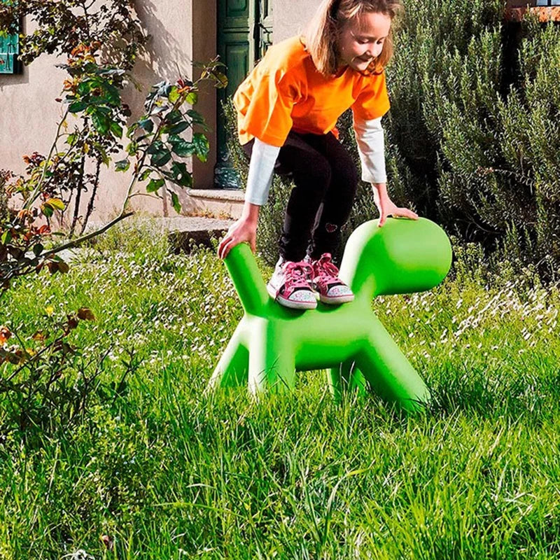 Nordischer Kinderstuhl im Hunde-Design – Niedlicher Dalmatiner Cartoon Stuhl aus Kunststoff für Kindergarten & Zuhause