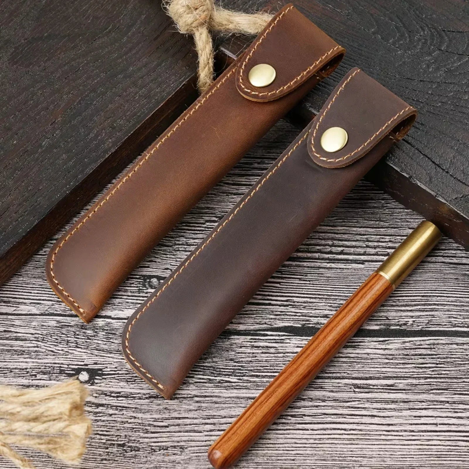 Handgefertigtes Leder Stifteetui im Vintage-Stil – Echtes Leder Pen Sleeve für Travel Notebook, Journals & Füller
