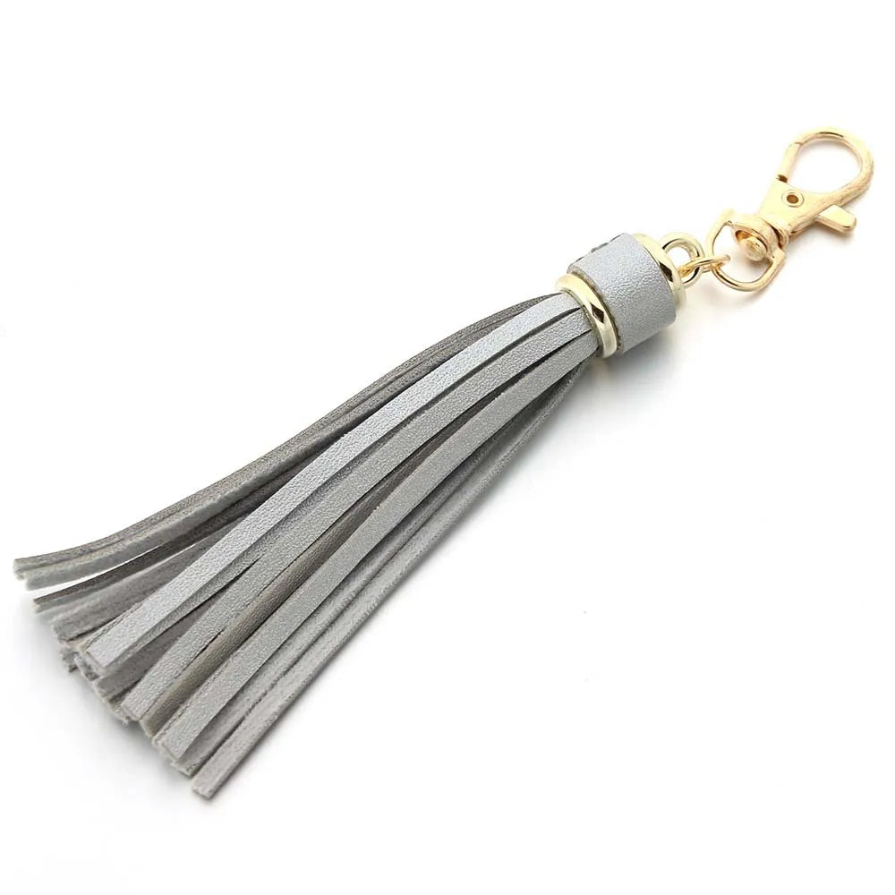 Edler Leder Quasten Schlüsselanhänger mit Karabinerhaken – Eleganter Tassel Keychain & Taschenanhänger in Goldoptik für Damen