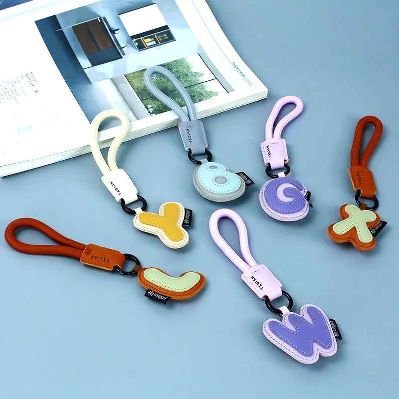 Bunter PU-Leder Schlüsselanhänger mit geflochtener Handschlaufe – Anti-Verlust Keychain &amp; Lanyard for Schlüssel, Tasche, Koffer &amp; Handy 