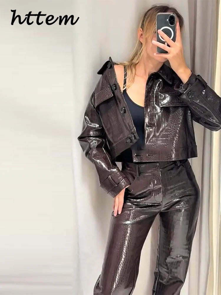 HIGH STREET Damen Leder Zweiteiler 2025 – Cropped Jacke mit Revers & Taschen, gerade Hose, moderner Herbstanzug