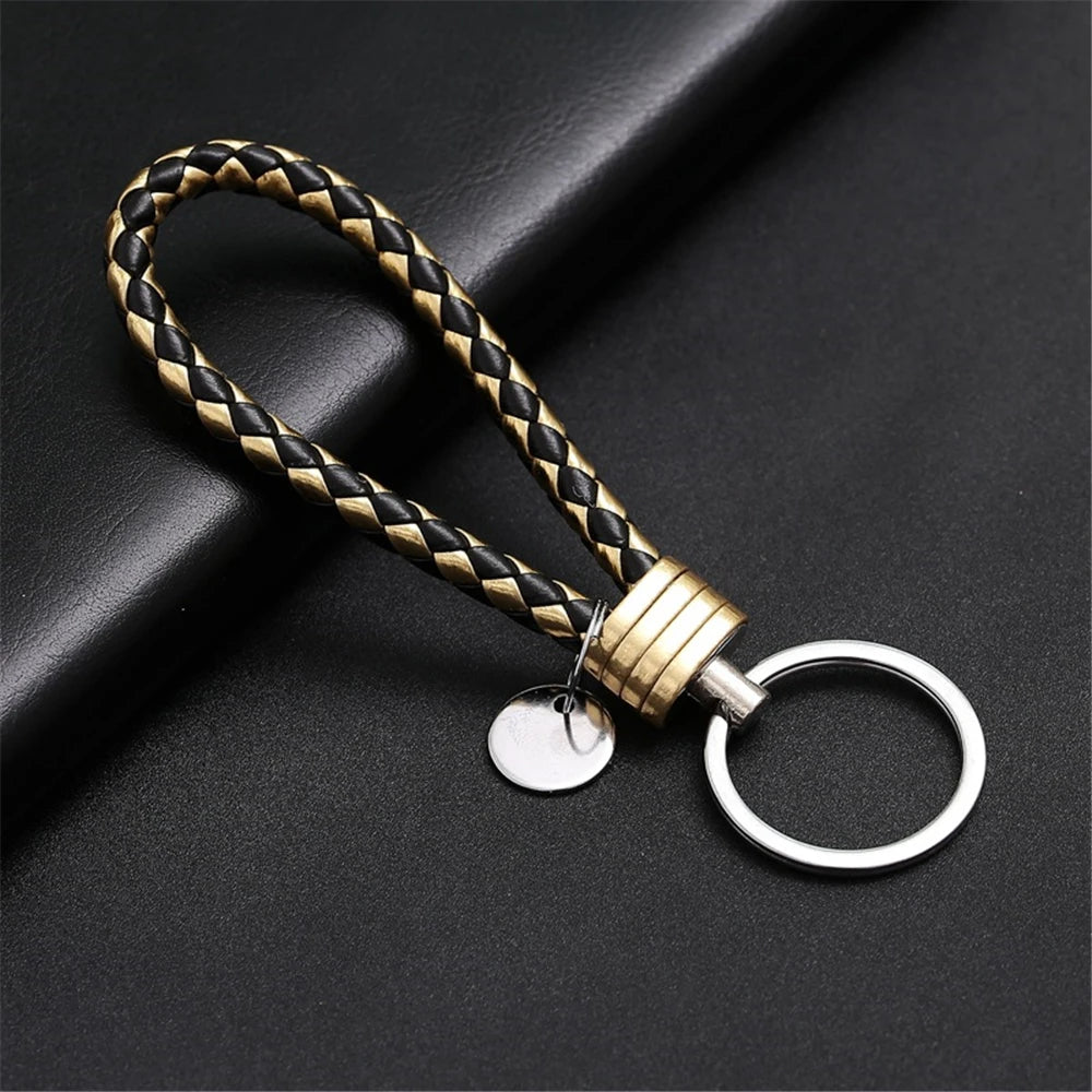 13 cm geflochtener PU-Leder Schlüsselanhänger – Farbiger Keyring für Damen & Herren, modisches Auto- & Taschen-Accessoire mit Metallring