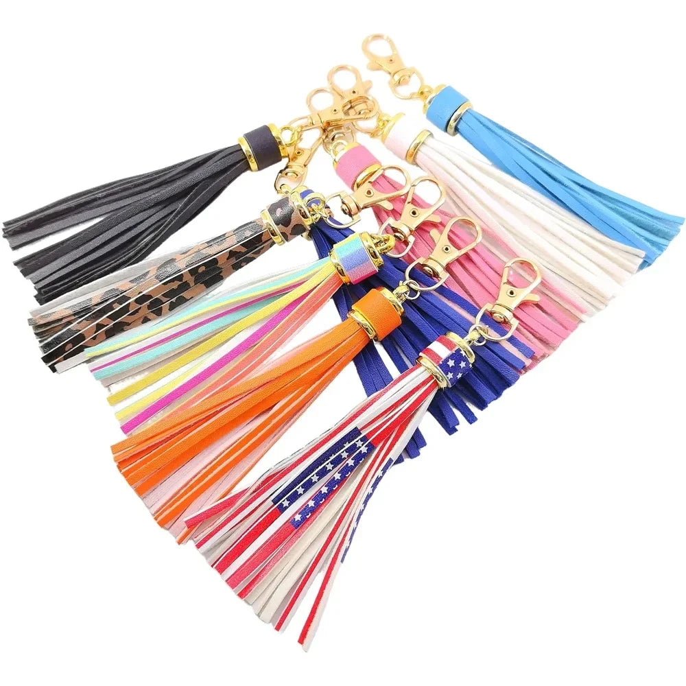 Trendiger Leder Quasten Schlüsselanhänger – Eleganter Tassel Keychain mit Karabinerhaken aus Metall für Taschen & Accessoires