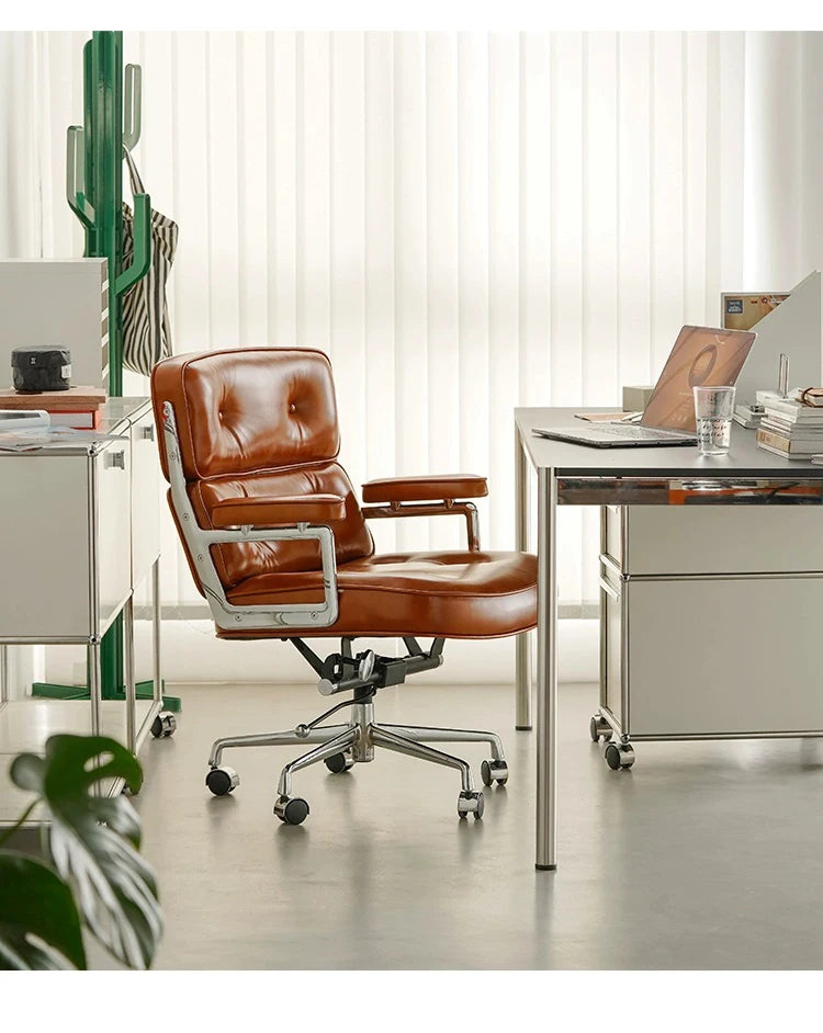Eleganter Büro- & Lounge-Stuhl aus Echtleder – Drehbarer Office Chair mit Aluminiumgestell, Rollen & Gaslift für Büro & Arbeitszimmer