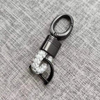 Handgeflochtener Leder Schlüsselanhänger mit Metallclip – Robuster Auto Keyring &amp; Gürtel-Keychain für Damen &amp; Herren 