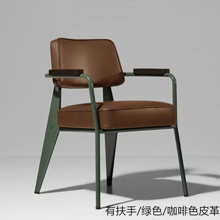 Nordischer Leder-Armchair mit Metallgestell – Vielseitiger Designerstuhl für Esszimmer, Wohnzimmer, Café & Meetingräume