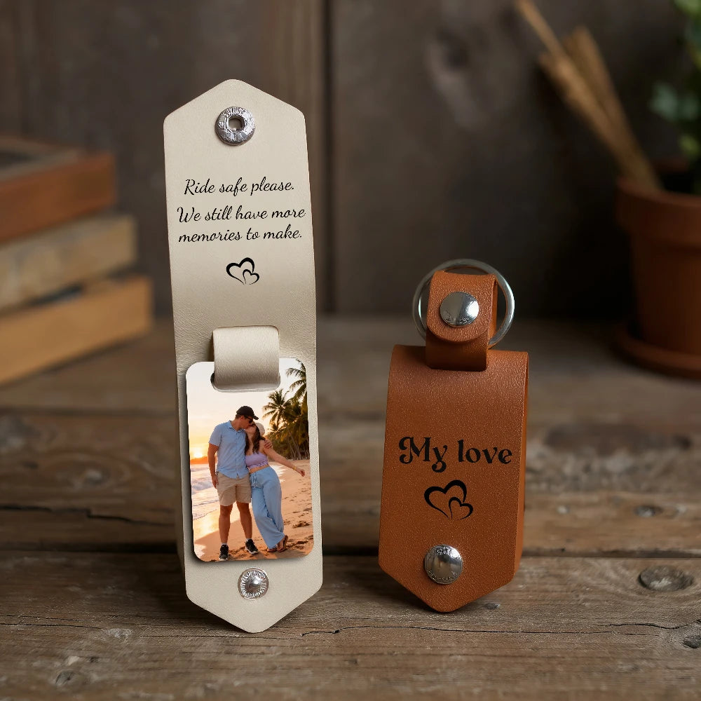 Personalisierter Leder-Schlüsselanhänger mit Foto & Gravur – Individueller Keyring mit Lasertext, emotionales Geschenk für Familie, Freunde & Partner