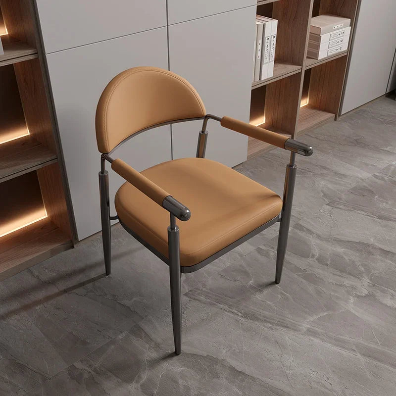 Moderner Leder-Armlehnenstuhl mit Rückenstütze – Nordischer Relax- &amp; Lesesessel für Wohnzimmer, Restaurant &amp; Arbeitsbereich