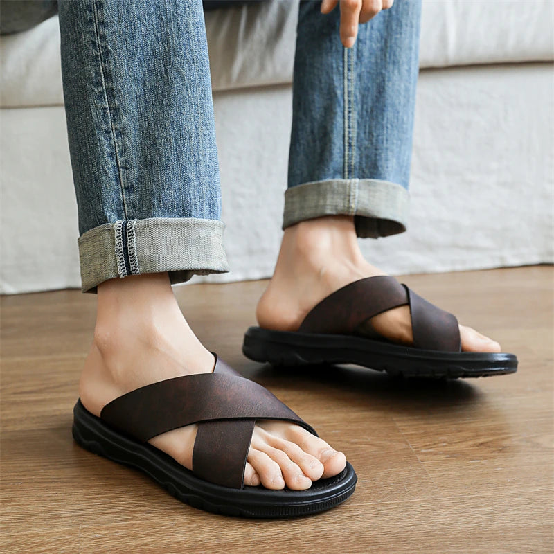 YRZL Herren Sommer Sandalen – Leichte PU-Leder Slipper, Rutschfeste Outdoor Beach Schuhe & Bequeme Flip-Flops