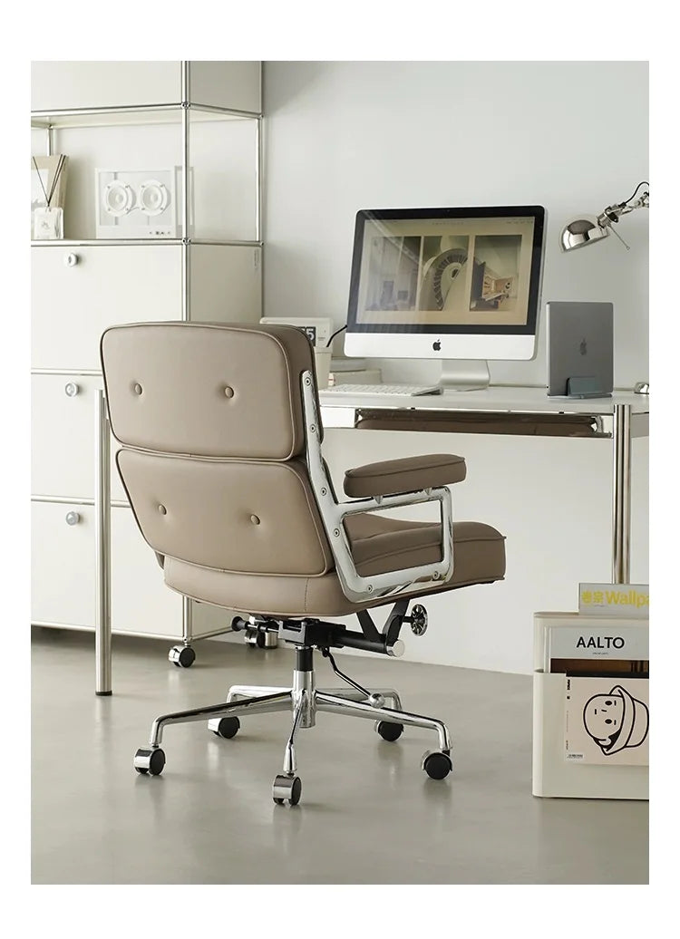 Eleganter Büro- & Lounge-Stuhl aus Echtleder – Drehbarer Office Chair mit Aluminiumgestell, Rollen & Gaslift für Büro & Arbeitszimmer
