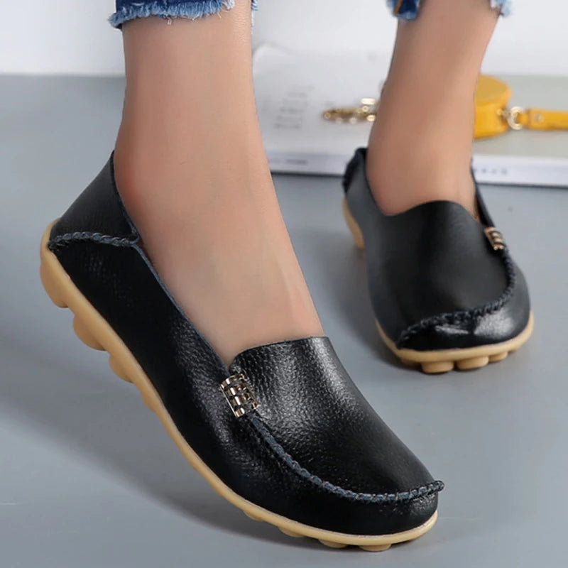 KUIDFAR Damen Flats 2024 – Bequeme Slip-On Loafers aus echtem Leder, Soft Moccasins für Alltag und Freizeit, Plus Size