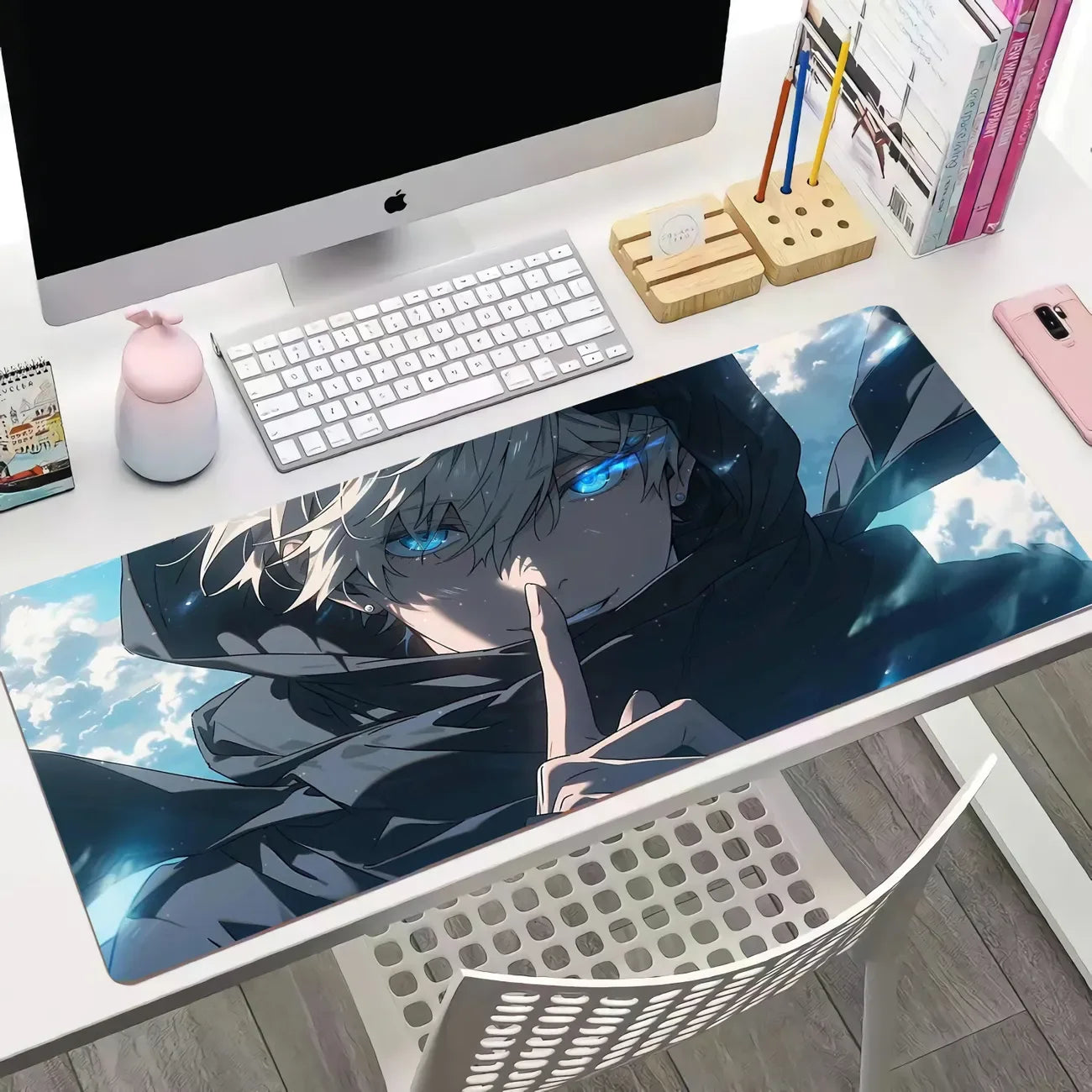 Satoru Gojo XXL Anime Schreibtischunterlage aus PU Leder – Gaming Mouse Pad im Jujutsu Kaisen Design für Büro, Dorm & E-Sports