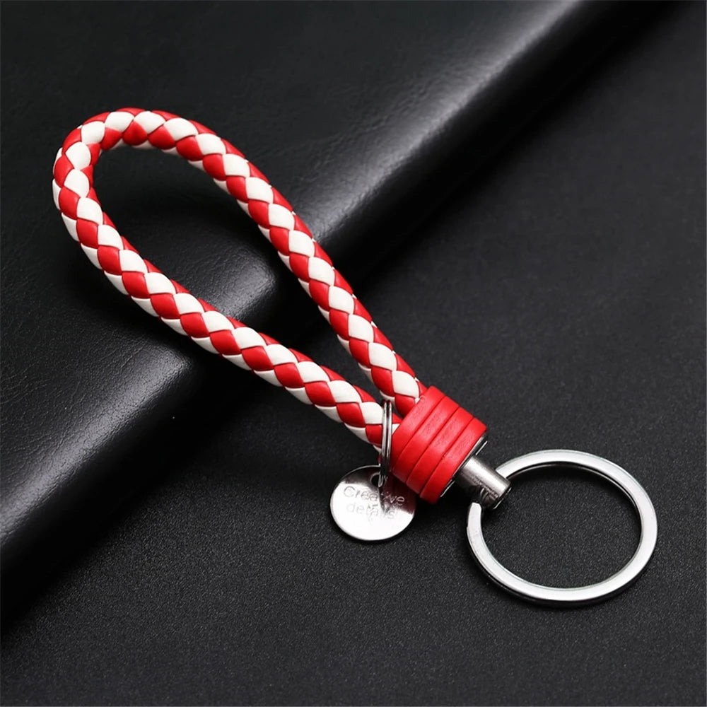 13 cm geflochtener PU-Leder Schlüsselanhänger – Farbiger Keyring für Damen & Herren, modisches Auto- & Taschen-Accessoire mit Metallring