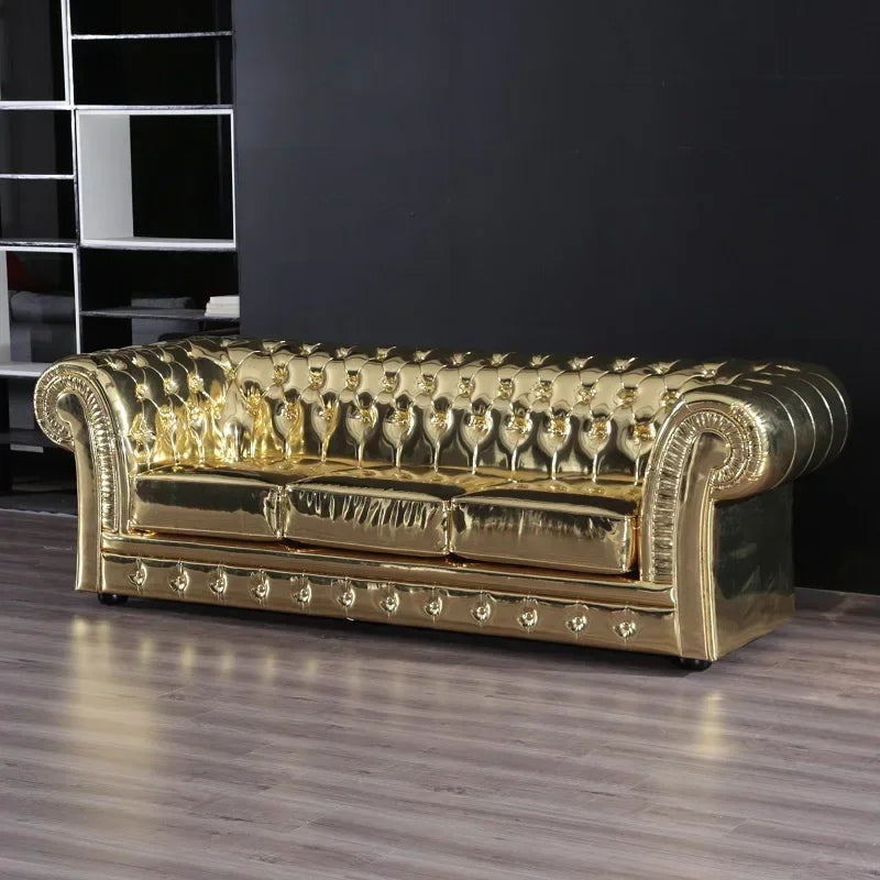 Juego de sofás Chesterfield de lujo para hoteles y habitaciones – Flash Gold Design, Edler Samtbezug &amp; Holzrahmen im klassischen Stil