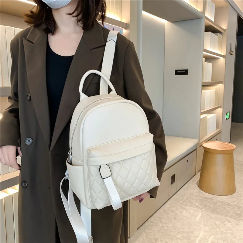 Personalisierter Damen PU Leder Rucksack – Bestickter Fashion Backpack mit Namen, kompakt & stilvoll für Alltag & Outdoor