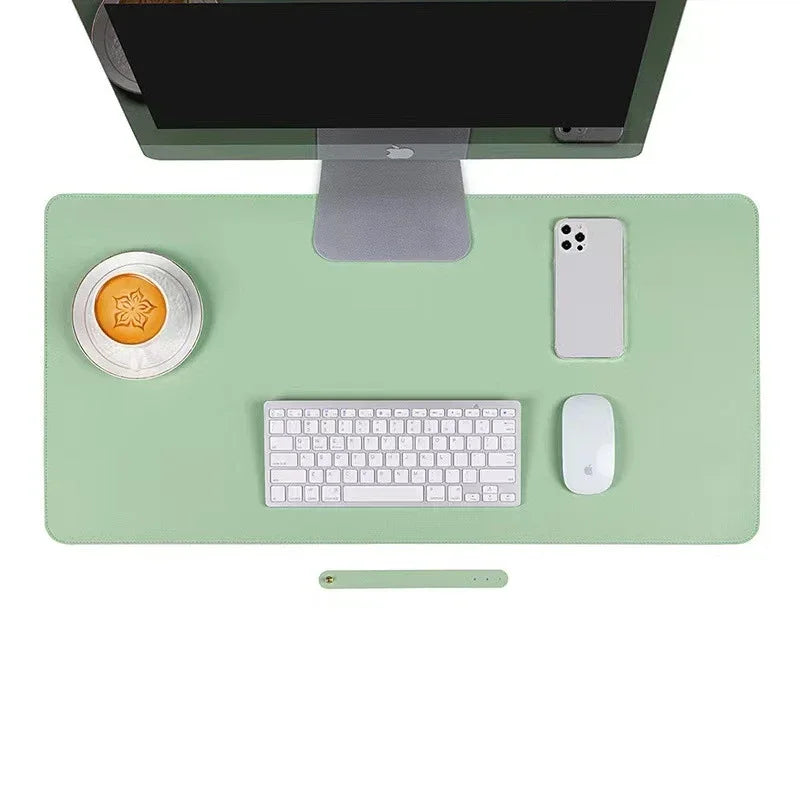 Gaming Mouse Pad aus PU Leder – Wasserdichte, rutschfeste Schreibtischunterlage in Uni-Farbe, einseitig & individuell anpassbar