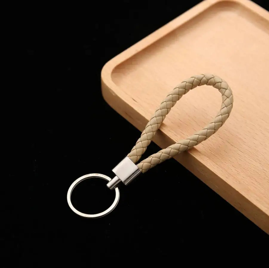 Geflochtener PU-Leder Schlüsselanhänger - Llavero de cuerda tejida más moderno como bolso y colgador de automóviles, llavero de cuero DIY para mujeres y hombres 